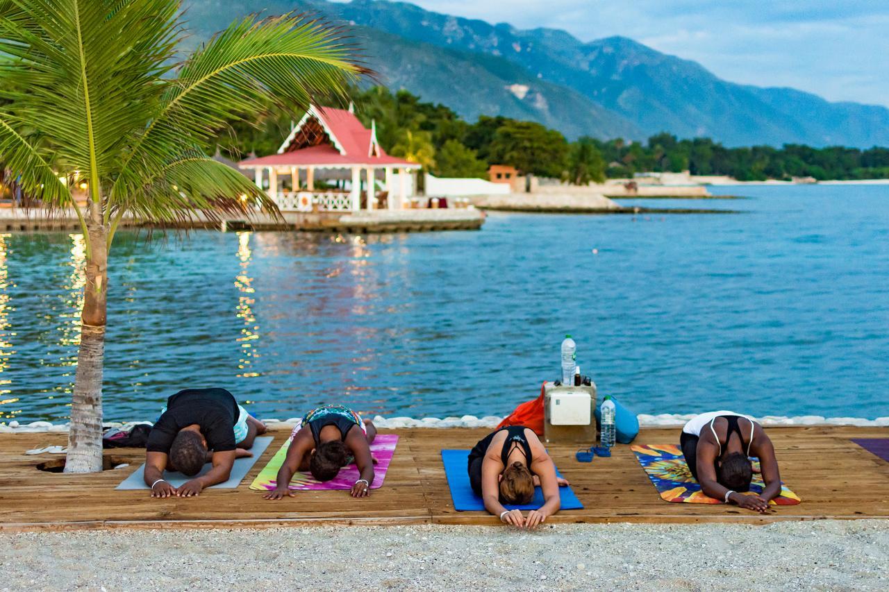 Moulin Sur Mer Beach Resort Montrouis Exterior photo